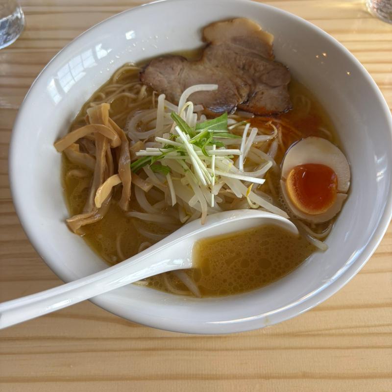 特製鶏白湯らぁ麺(らぁ麺いがっぺ)