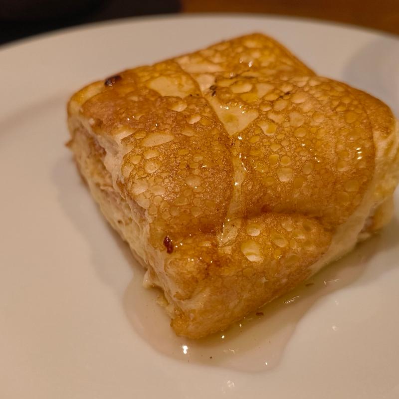 ふわふわチーズスフレオムレツ白トリュフハチミツ(ビストロ BISTRO CLASSIQUE BLOCKS DE GAMIN 中目黒 カジュアルフレンチ)