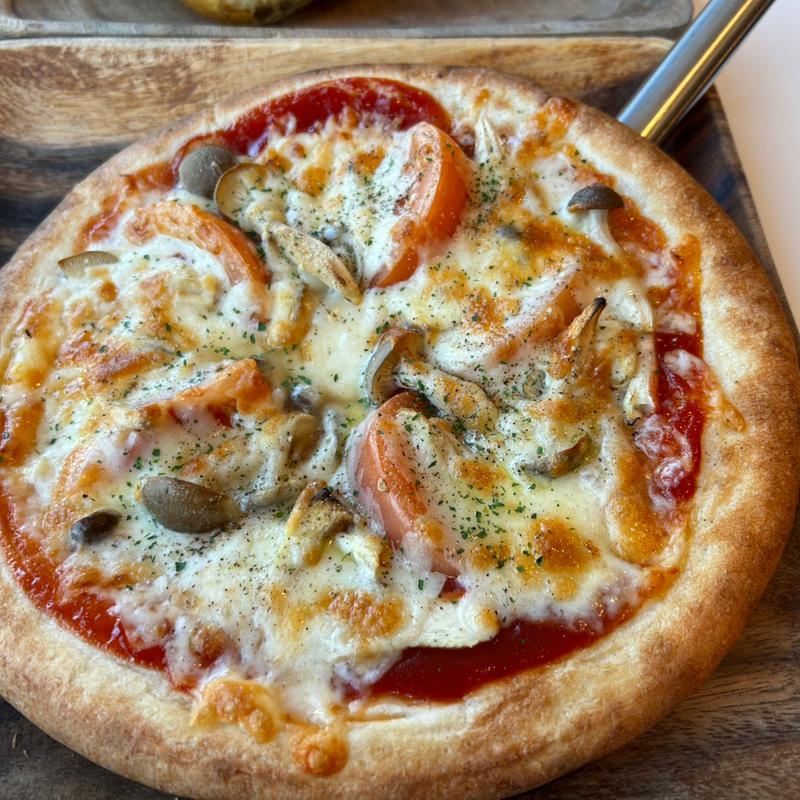 森のきのこのピッツァ(農家が作る tomateria GOTO)