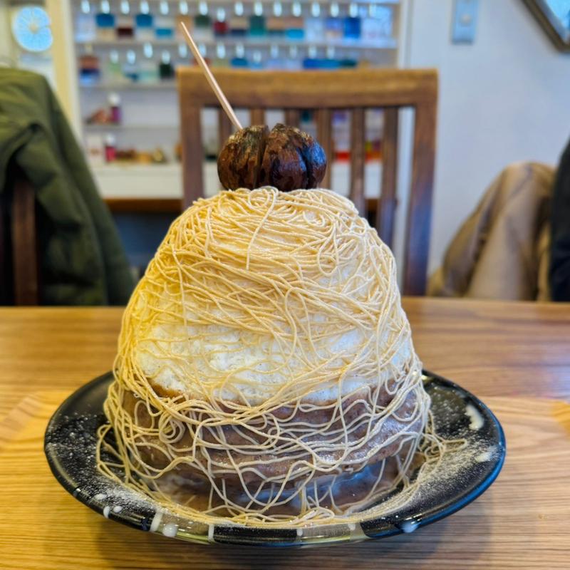 飯沼栗のモ ンブラン＆利平栗の渋皮煮のかき氷(梵くら )