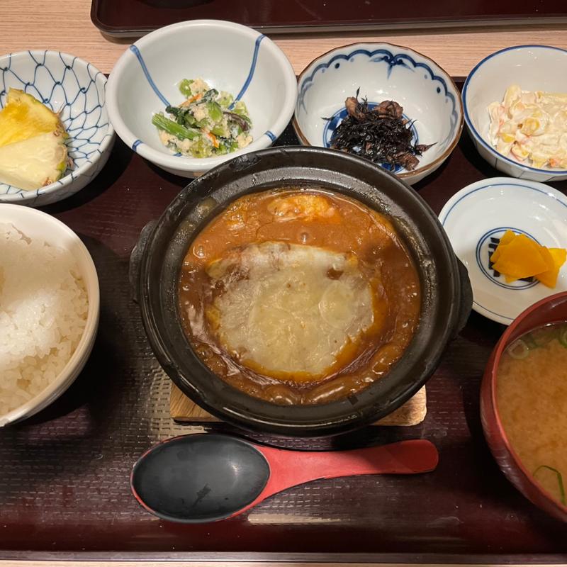 特製カレーソースのチーズハンバーグ定食(さち福やCAFÉ 芦屋モンテメール)