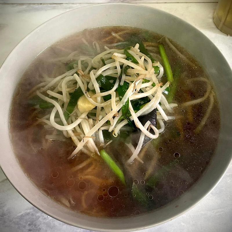 ニラソバ(華月)