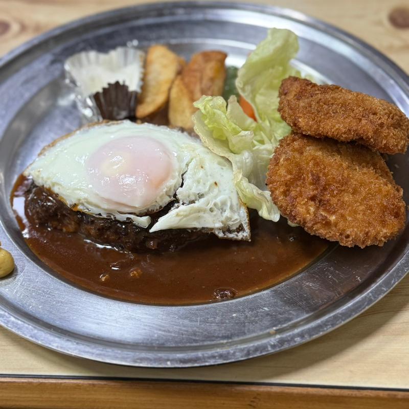 ハンバーグとヒレカツ定食(日多地)