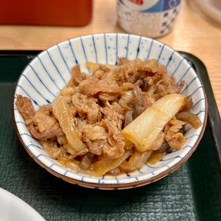 牛小針(なか卯 豊水すすきの店)