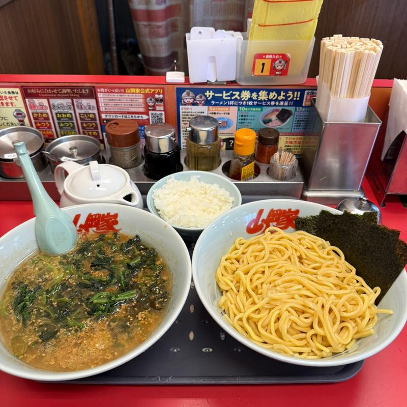 味噌つけ麺　ほうれん草　半ライス(ラーメン山岡家 越谷レイクタウン店)