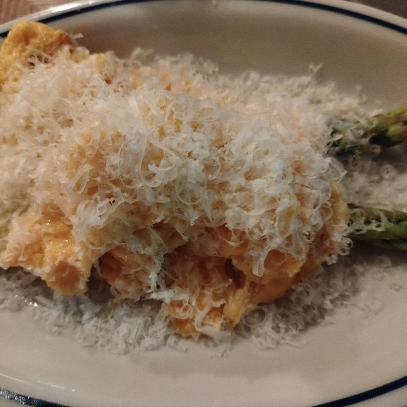 グリーンアスパラと白トリュフ風味のスクランブルエッグ(goo ITALIANO グーイタリアーノ 渋谷本店)