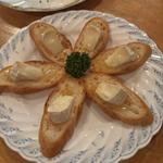 カマンベールチーズとハチミツのとろーり焼き
