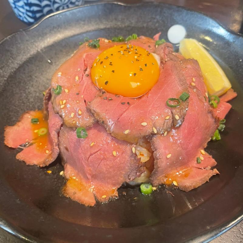 ローストビーフ丼(ジロー珈琲 羽村店)