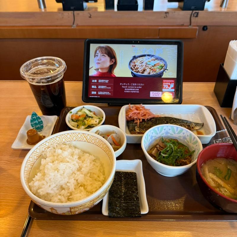 塩さばたまかけ朝食お新香変更　牛小鉢　アイスコーヒーL(すき家 八潮西袋店)