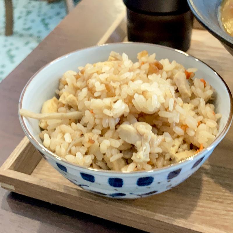 かやくごはん(だし香る熟成うどん にし喜)