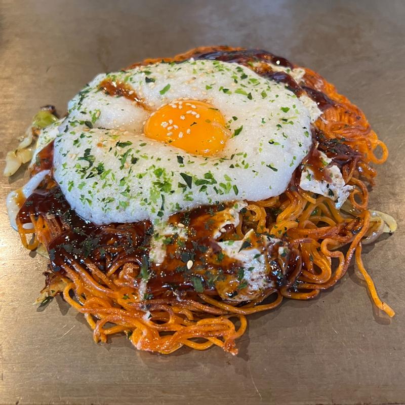 月見とろろ焼き(たむ商店 三次駅前店 )