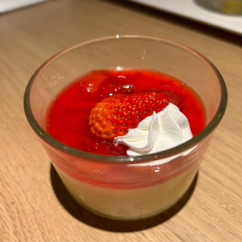 ストロベリープリン(IKEA レストラン＆カフェ 鶴浜店 （イケア）)