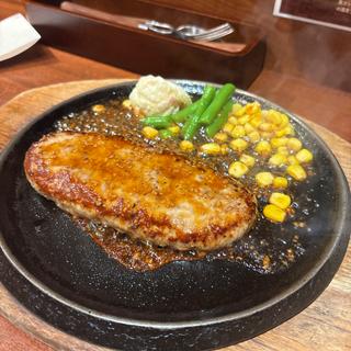 王国ハンバーグ 140g(鉄板王国 西新宿店)