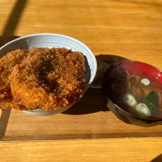 わらじカツ丼