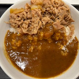 肉だく牛魯珈カレー(吉野家 武蔵小山店)