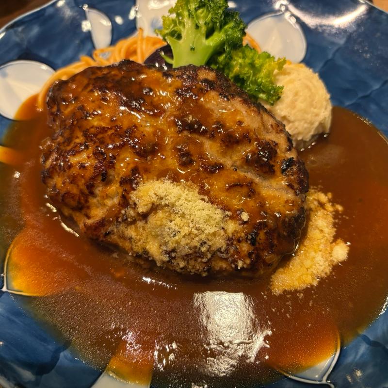 自家製ハンバーグ(山本のハンバーグ 赤坂見附 （【旧店名】俺のハンバーグ山本）)