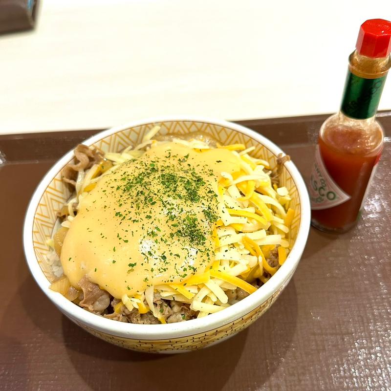 とろ〜り3種のチーズ牛丼(すき家 碧南善明店 )
