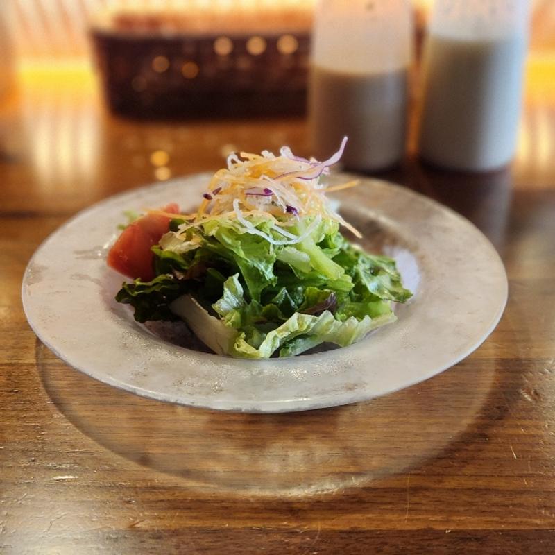 サラダ(カルネジーオ ウエスト)