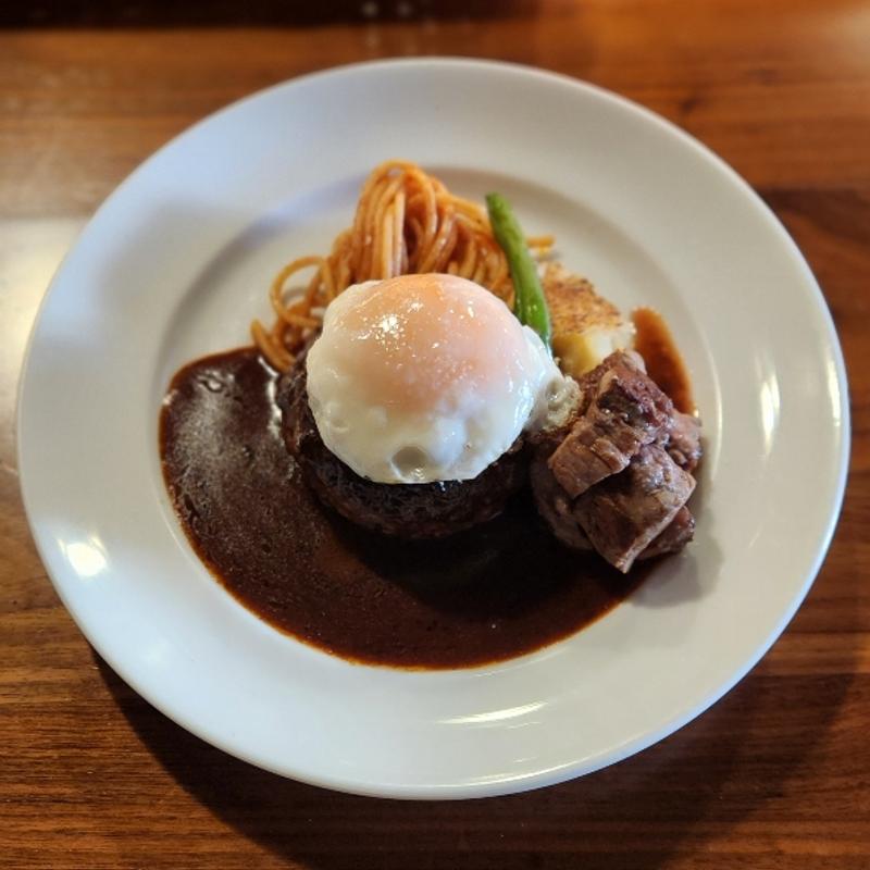 ステーキコンボ 目玉焼き(カルネジーオ ウエスト)