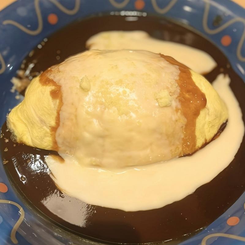 特製デミソースのダブルチーズオムライス(ポムの樹 高槻阪急店)