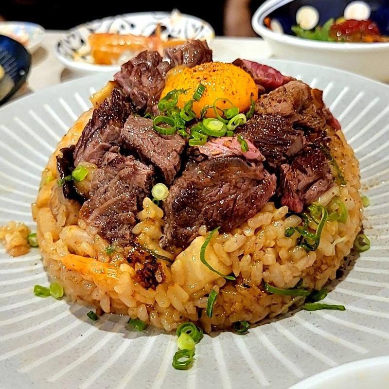 ステーキチャーハン(大衆酒場食堂 ななつぼし)