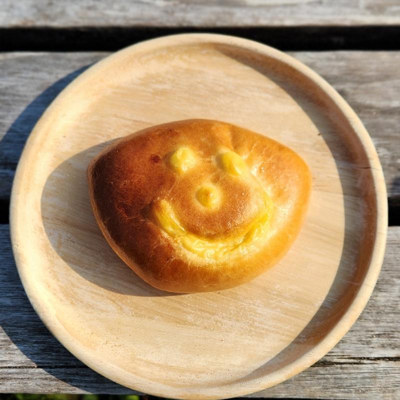 クリームパン(ボン・ボランテ （bonne volonte）)