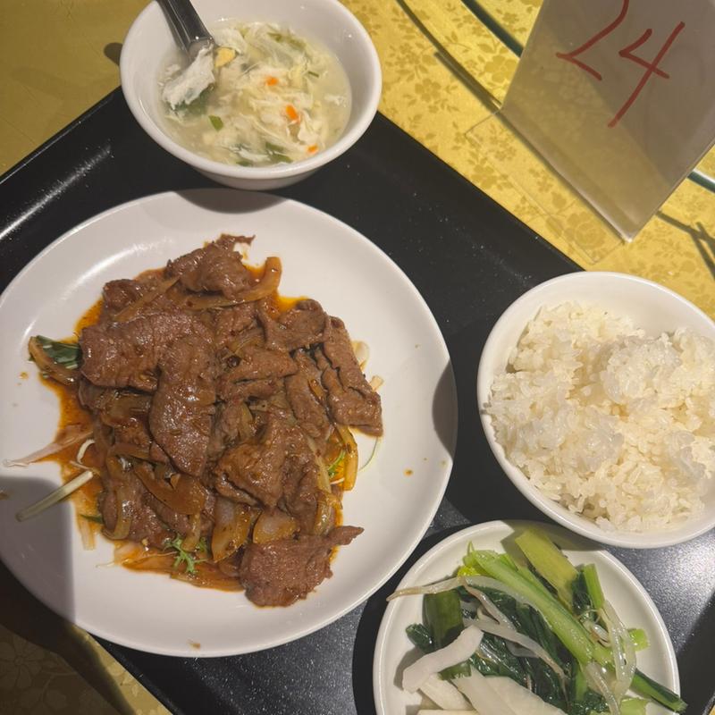 羊肉の炙り焼き(香福味坊)