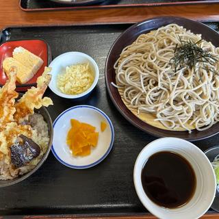(お食事処 やまじん)