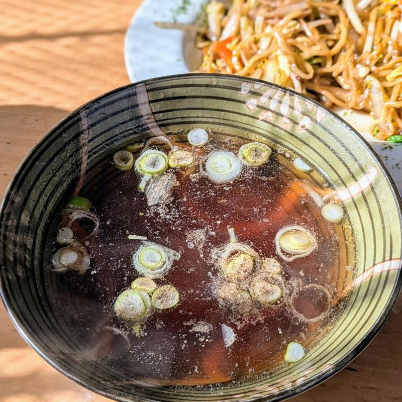 焼きそばスープ(中華飯店はやま )