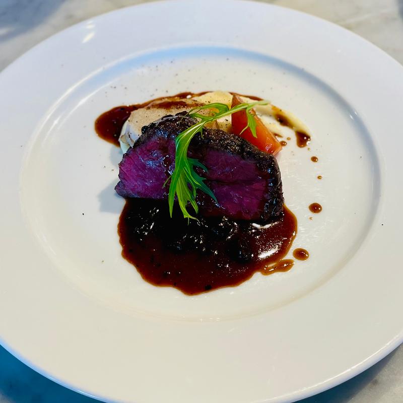 ランチコース　国産牛ランプ肉の薪火グリル  赤ワインソース(川越薪火料理　in the park)