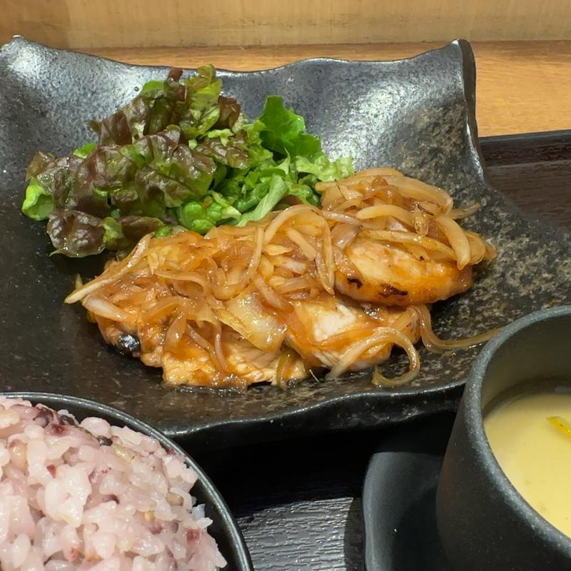 豚の生姜焼定食(まるみ食堂 )