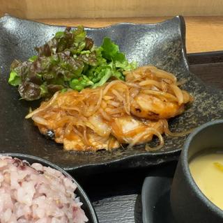 豚の生姜焼定食(まるみ食堂 )