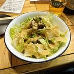 玉ネギドレッシングサラダ（L）(大衆酒場 チャン栓チャン)