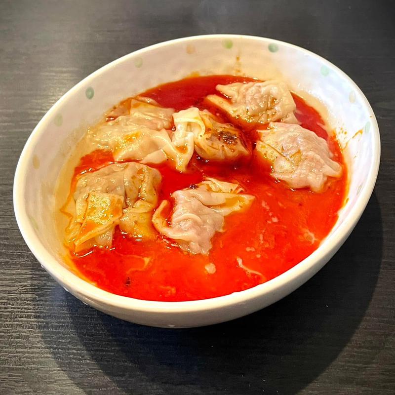 四川水餃子(萬福飯店 （マンプクハンテン）)