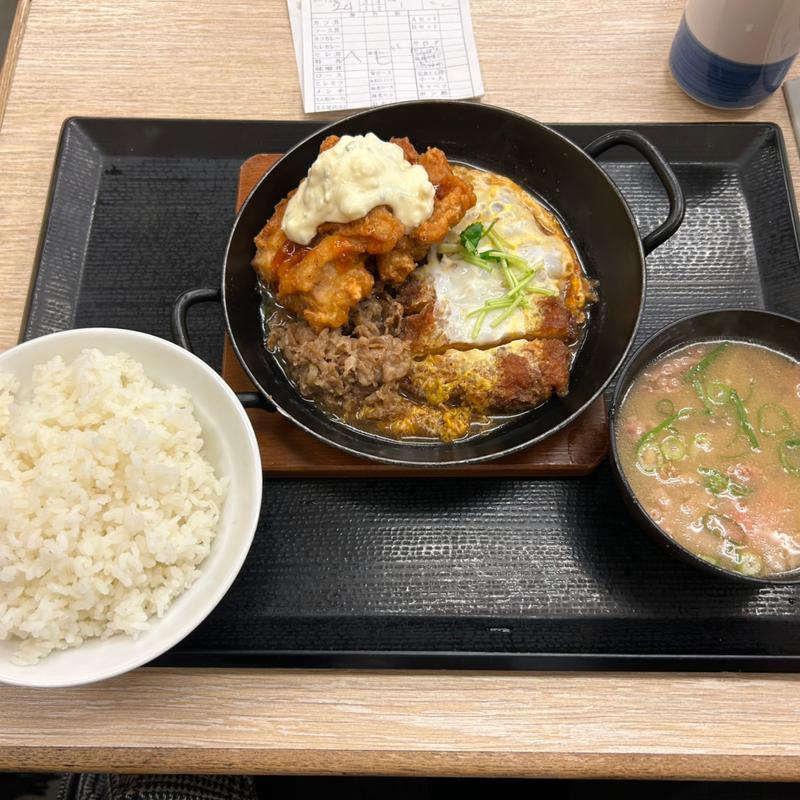 トリプルカツ定食（ヘビー）(かつや 赤羽店)