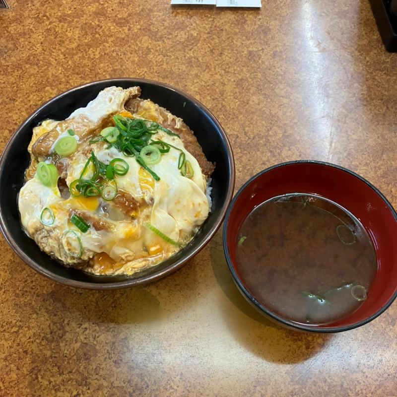 玉子とじかつ丼てんこ盛り卵2個(かつ丼 吉兵衛 三宮本店)