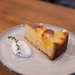 パイナップルとココナッツのホワイトチョコケーキ(Piece by Piece coffee)