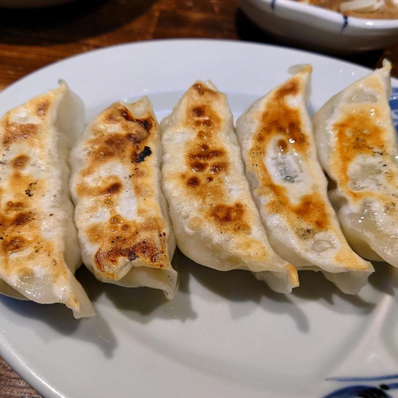 ジャンボ餃子(市市ラーメン 西口店)