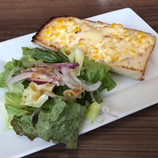 コーンマヨトースト(高倉町珈琲 三芳藤久保店)