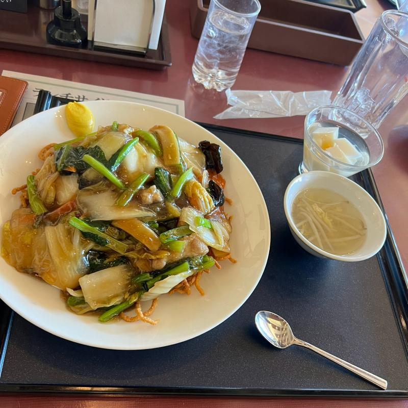 五目あんかけ揚げそば(笠間カントリークラブ )