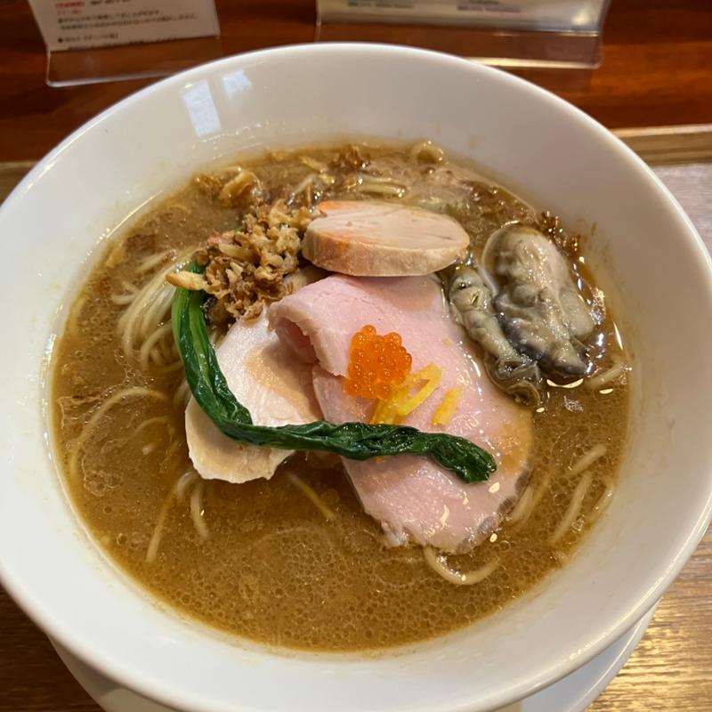 牡蠣の赤味噌そば(麺処しろくろ)