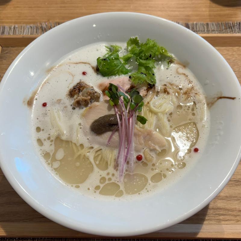 はまぐりと鶏のあわぱいたん中華そば(LOKAHi)