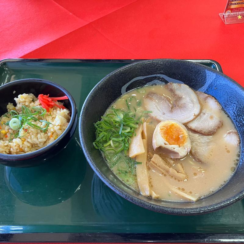 醤油豚骨ラーメンセット(大神戸ゴルフ倶楽部　レストラン)