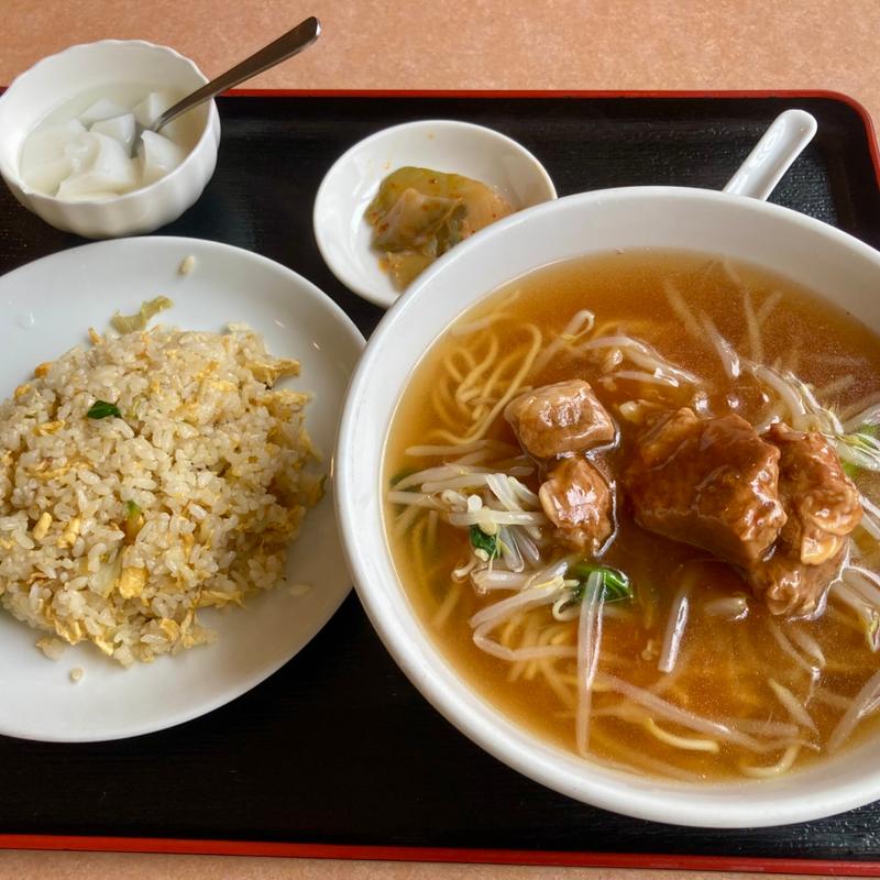 Aセット牛バラそばと半チャーハン(珍彩楼)