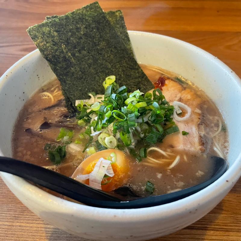 塩豚骨ラーメン(らぁ麺 いちご家)