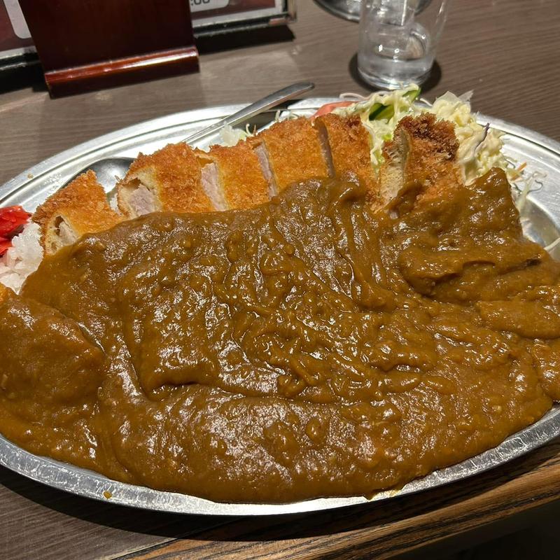 カツカレー(中華飯店 靉龍(ウンリュウ))