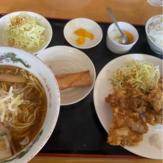 唐揚げ定食(台湾料理 萬楽)