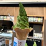 抹茶っ茶ソフトクリーム プレミアム(鎌倉茶々御成店 （西口駅前店）)