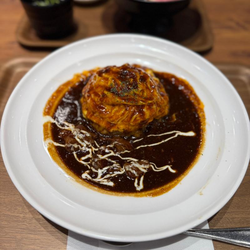 とろとろビーフのビーフシチューオムライス(観音屋 Grill＆Café 神戸三田プレミアム・アウトレット店)