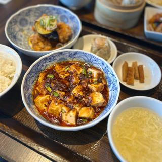 二種おかず定食(雲梅一包軒 マルイファミリー溝口店)